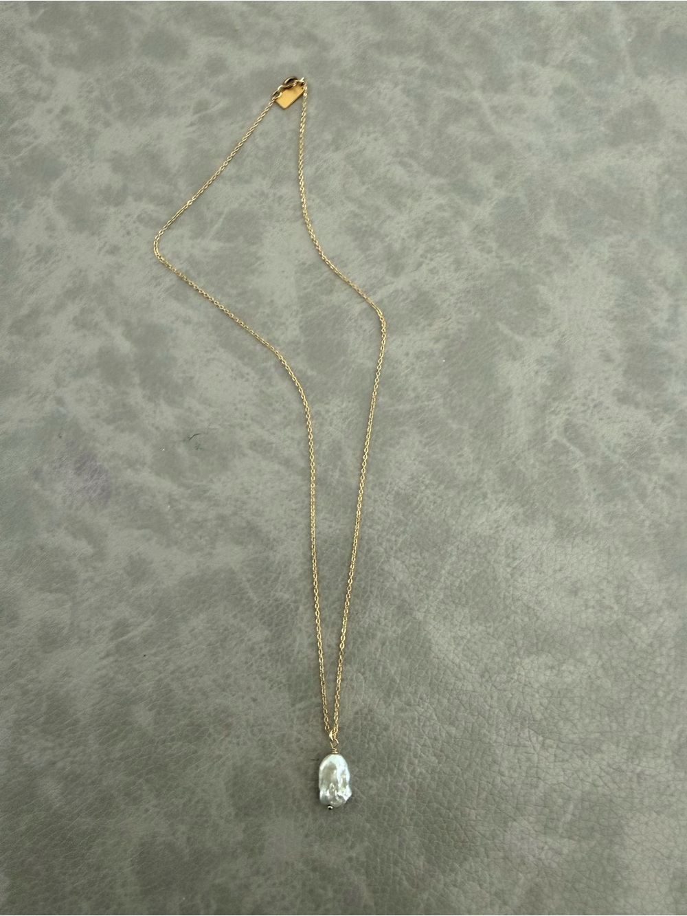 Gold Pearl Necklace - Elegant Minimalist - Picture 2 of 2